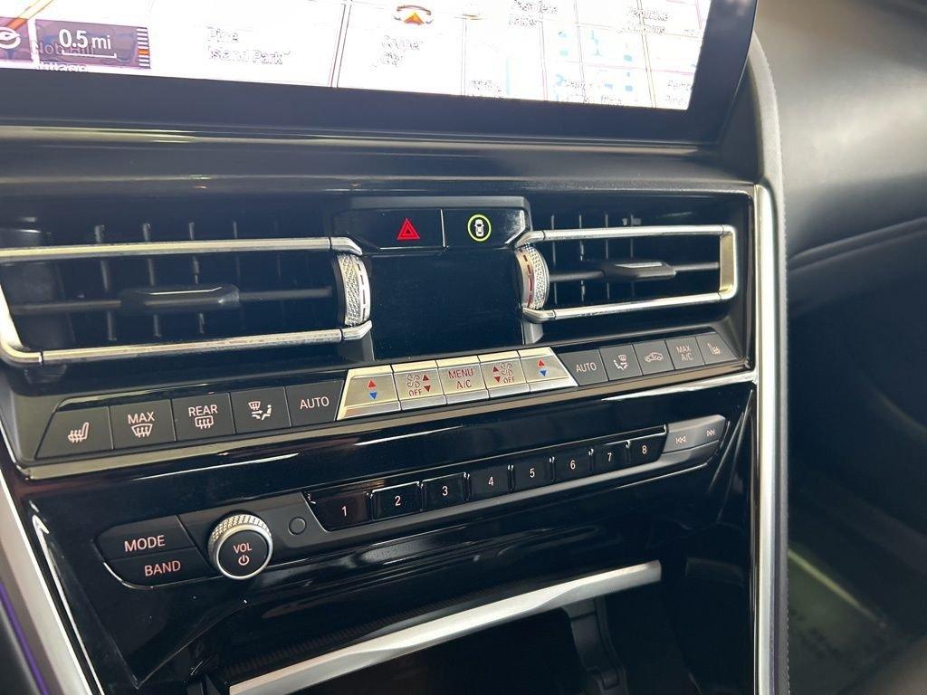 Bmw 8 Series 840I - Thumbnail 5