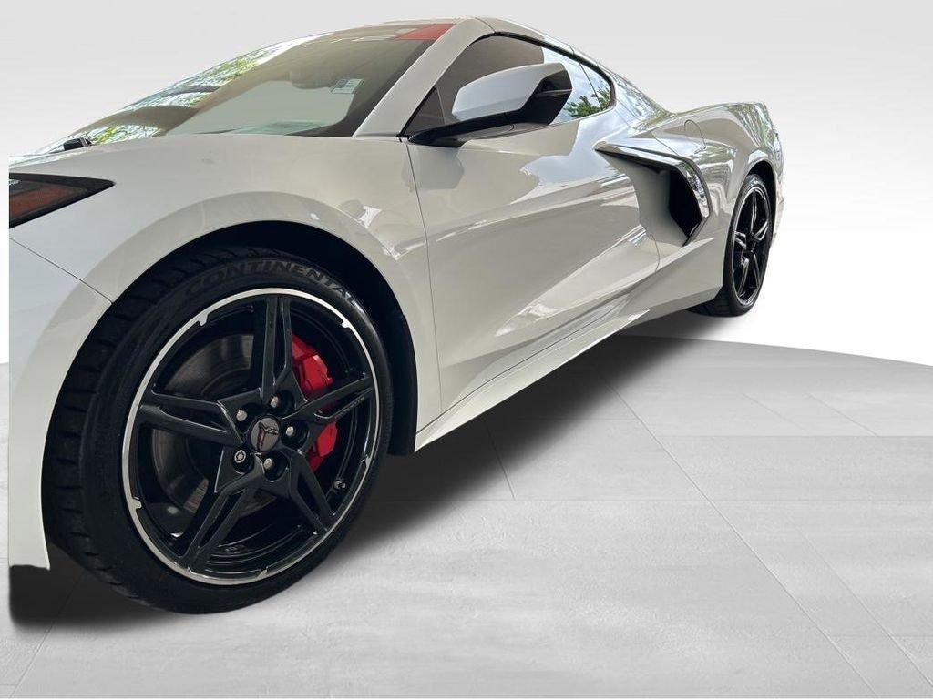 Chevrolet Corvette Stingray - Thumbnail 16