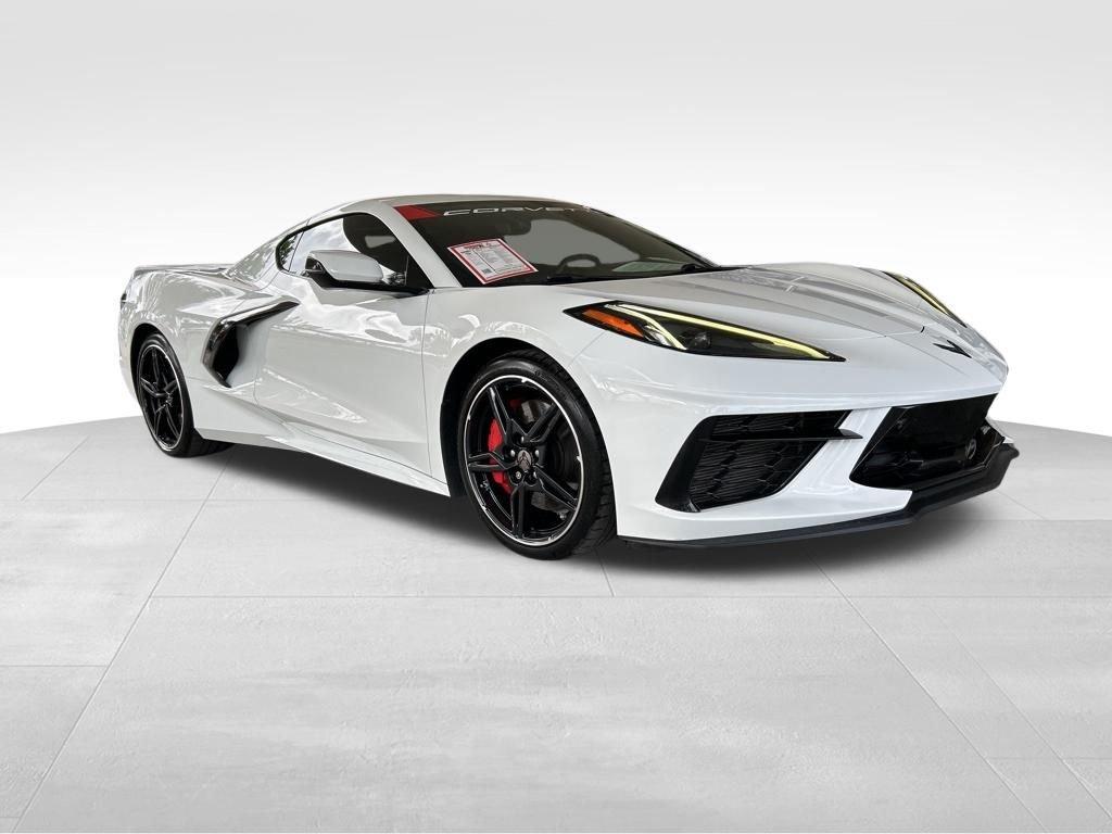 Chevrolet Corvette Stingray - Thumbnail 2