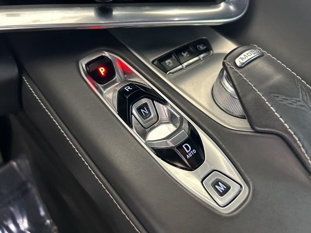 Chevrolet Corvette Stingray - Thumbnail 8