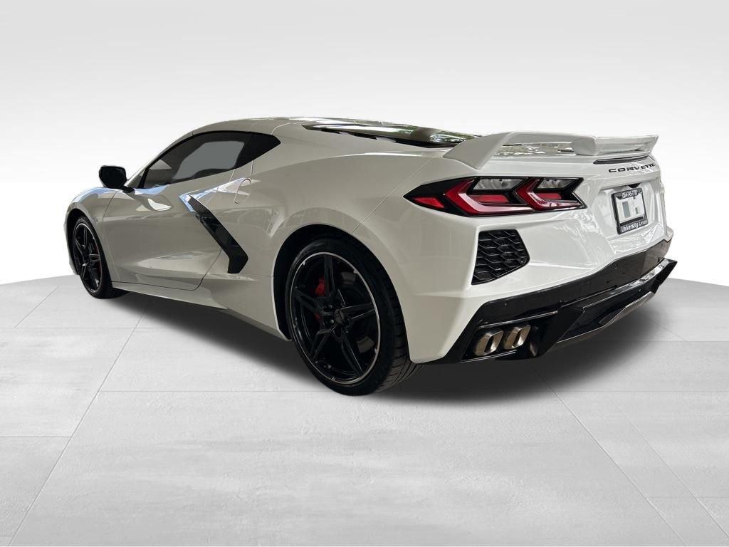Chevrolet Corvette Stingray - Thumbnail 4