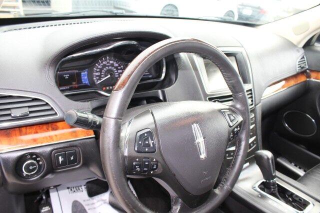 Lincoln MKT - Thumbnail 8