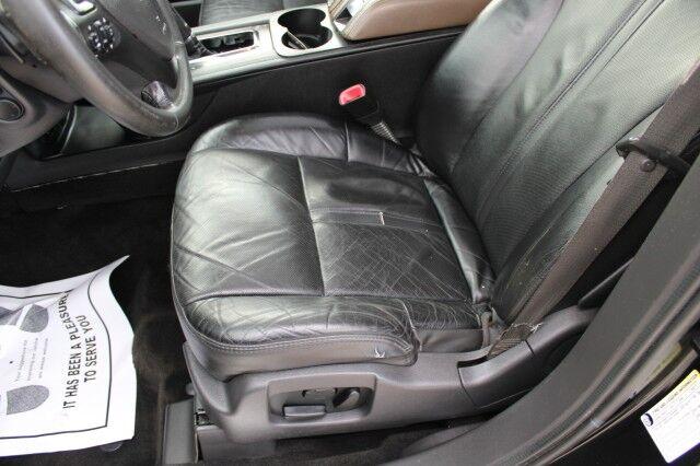 Lincoln MKT - Thumbnail 17