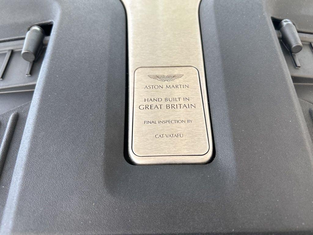 Aston Martin Dbx Base - Thumbnail 13