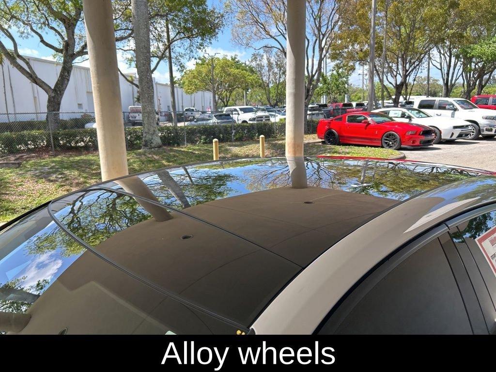 Porsche Panamera 4 - Thumbnail 15