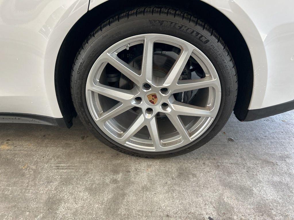 Porsche Panamera 4 - Thumbnail 16