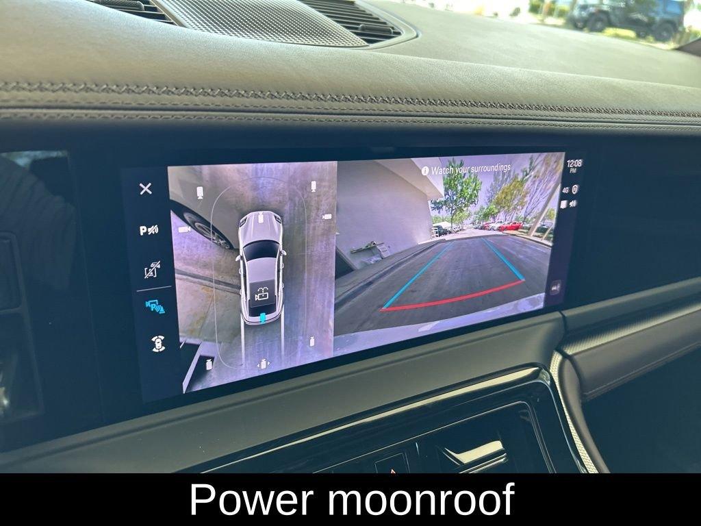 Porsche Panamera 4 - Thumbnail 8