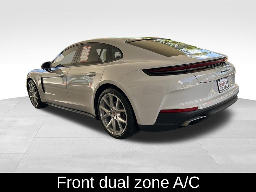 Porsche Panamera 4 - Thumbnail 4