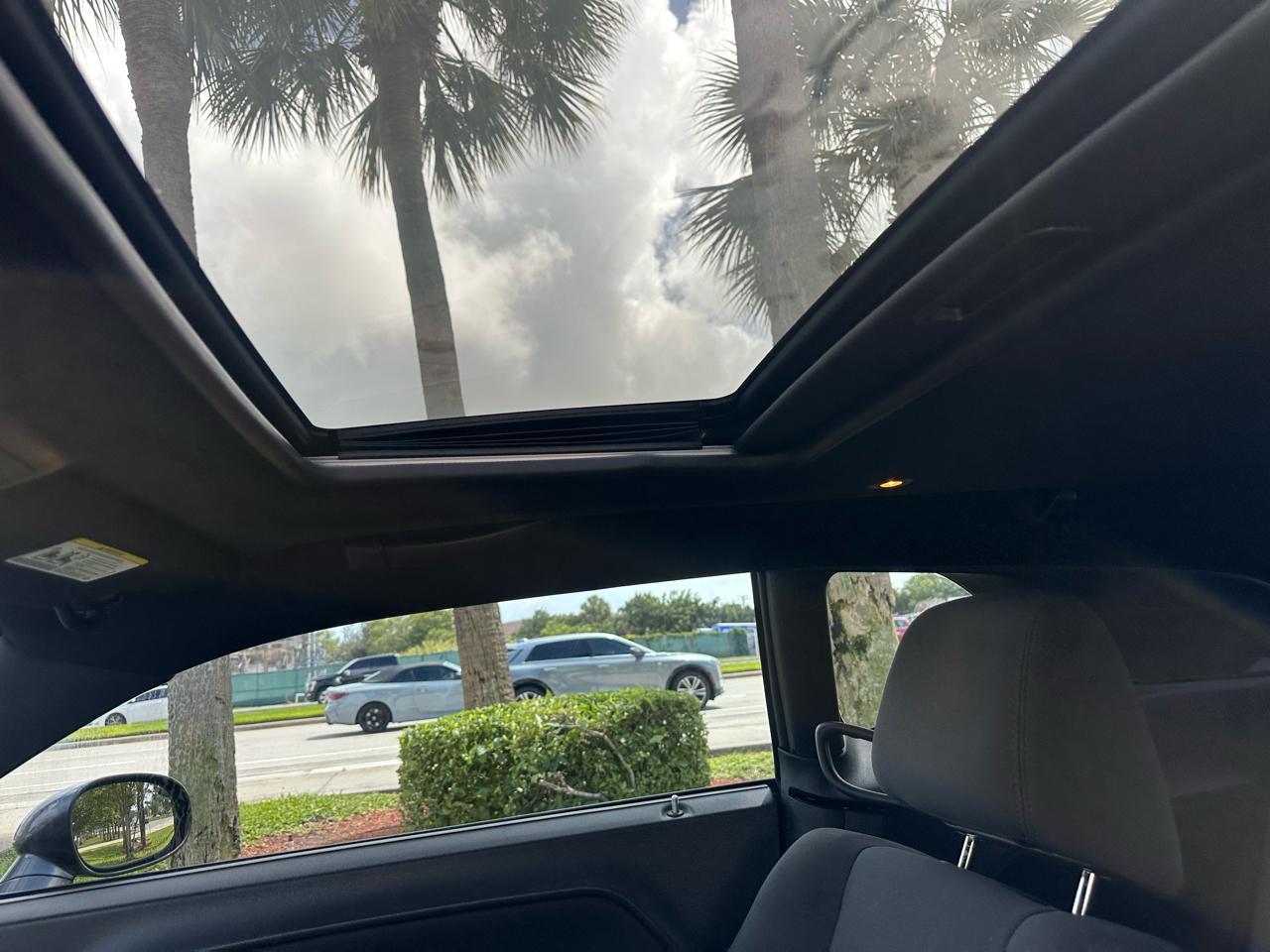 Dodge Challengersxt - Thumbnail 16