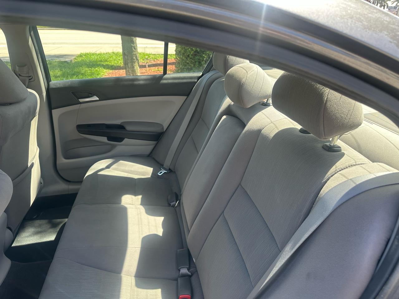 Honda Accordlx Sedan At - Thumbnail 11