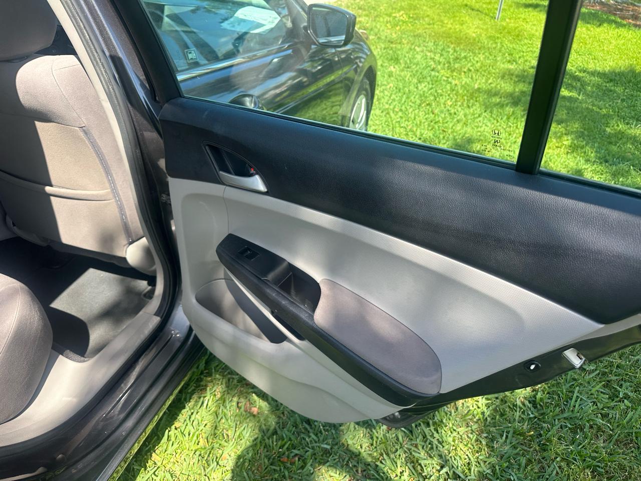 Honda Accordlx Sedan At - Thumbnail 17