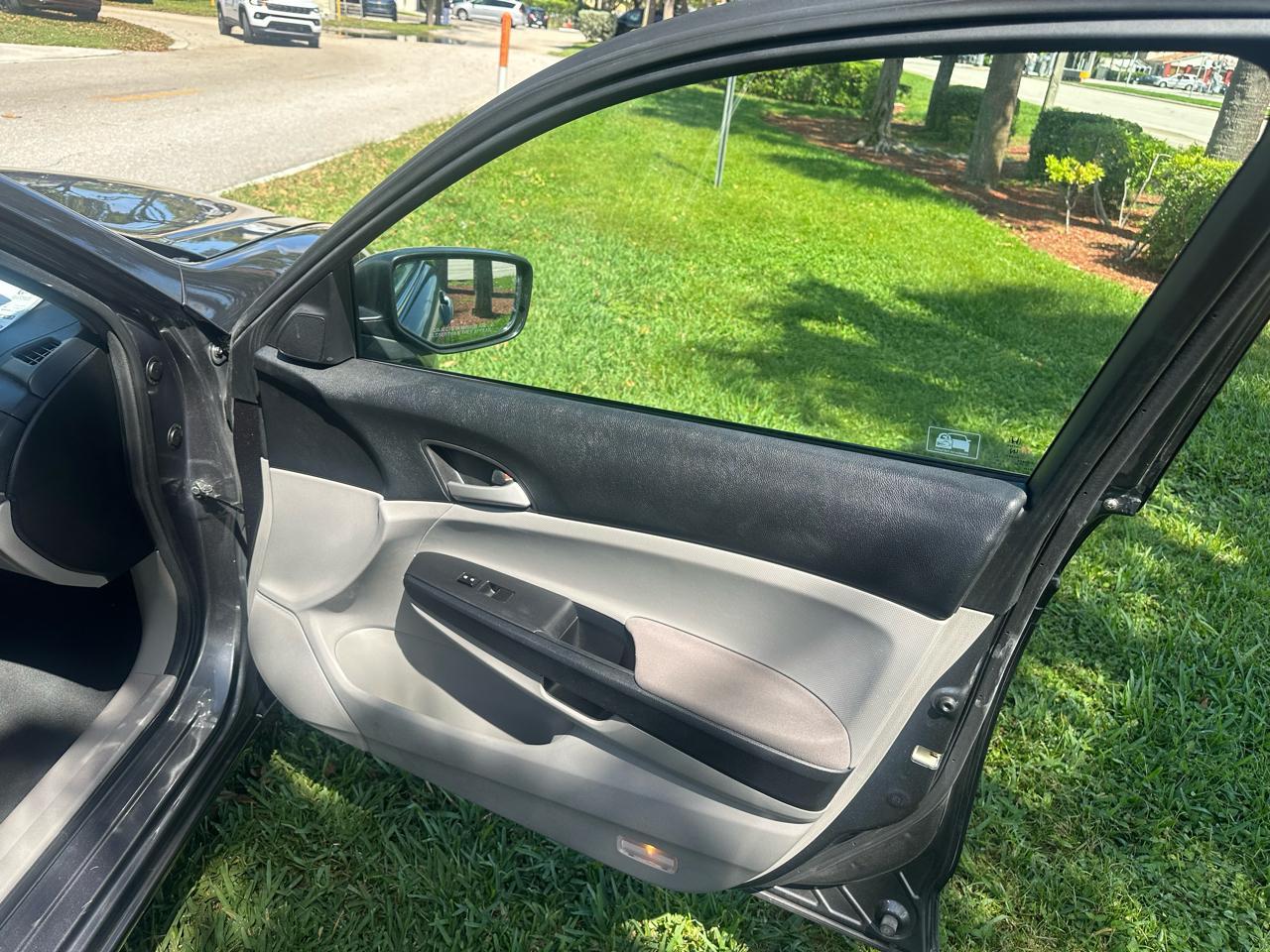 Honda Accordlx Sedan At - Thumbnail 19