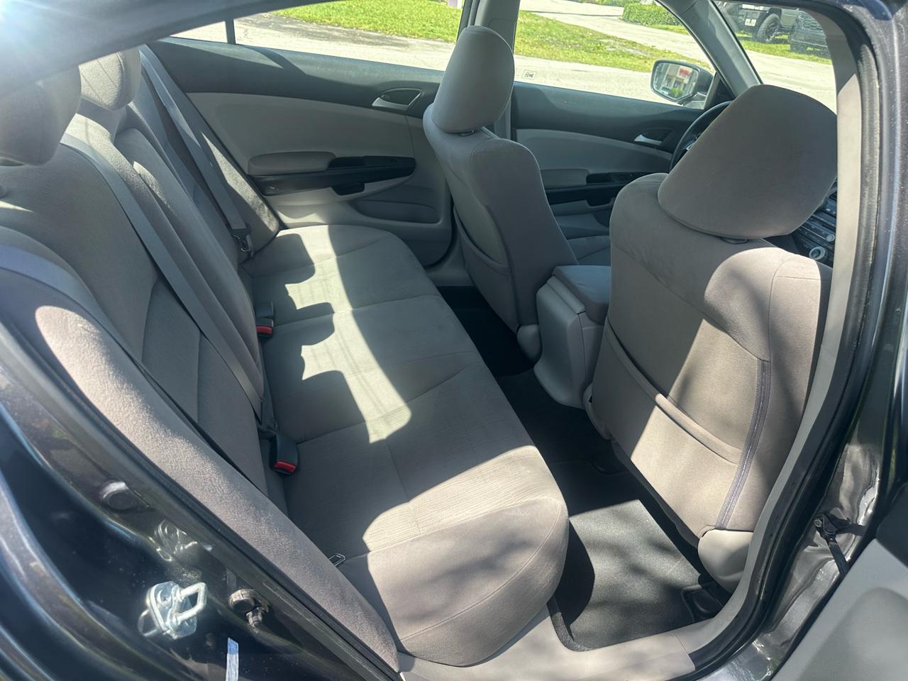 Honda Accordlx Sedan At - Thumbnail 18