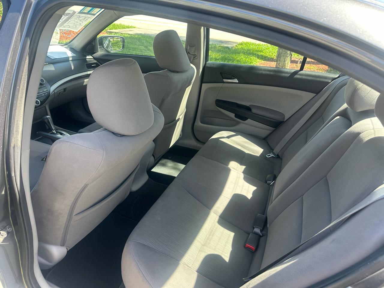 Honda Accordlx Sedan At - Thumbnail 10