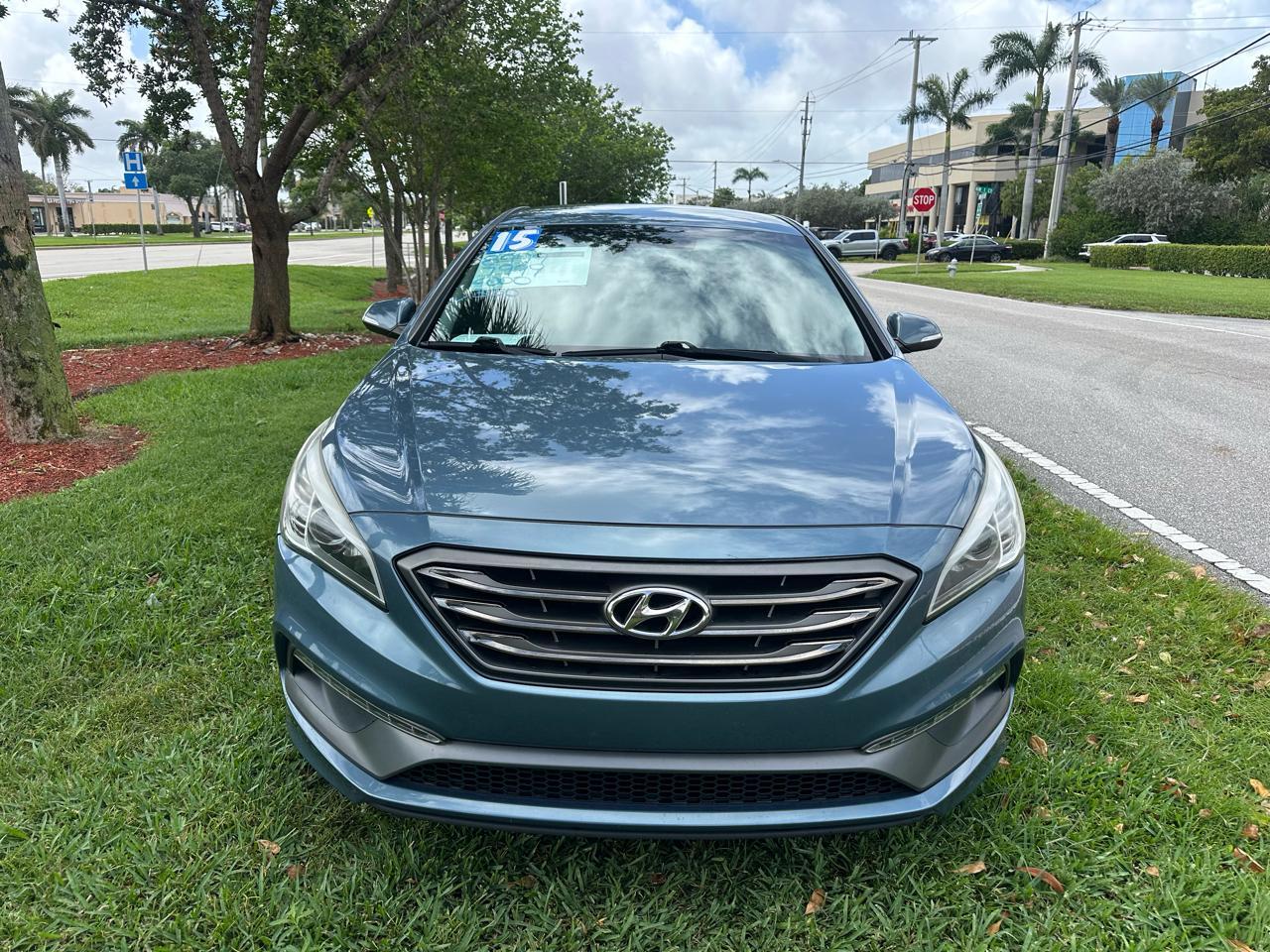 Hyundai Sonatasport - Thumbnail 3