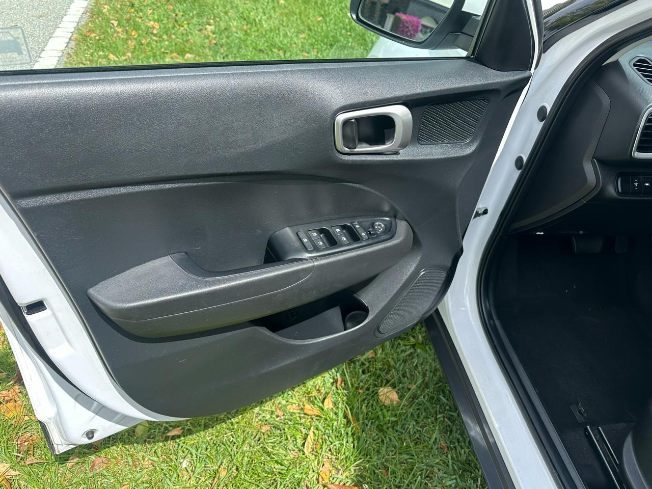 Hyundai Venuese - Thumbnail 17