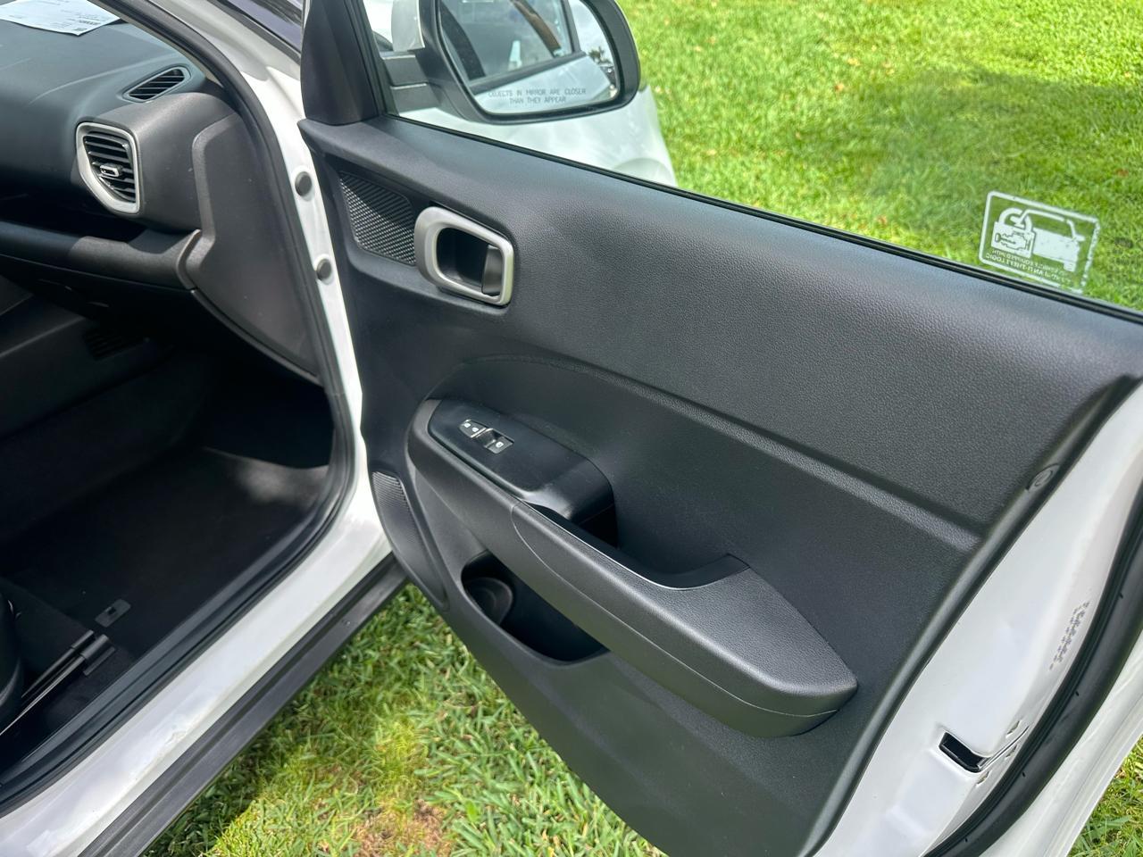 Hyundai Venuese - Thumbnail 15