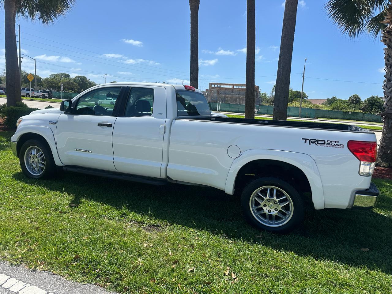 Toyota Tundra2Wd Crewmax 145.7" 5.7L Sr5 (Natl) - Thumbnail 9