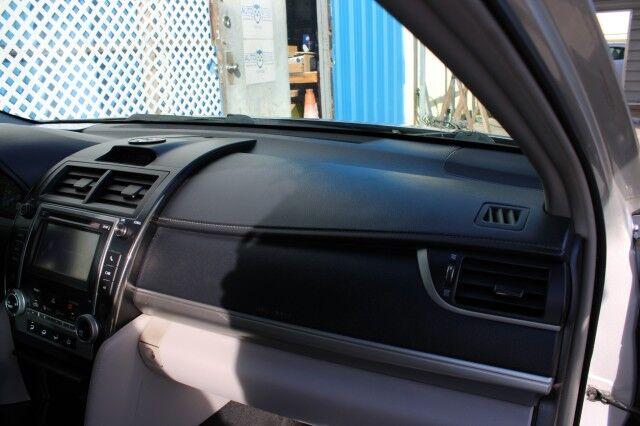 Toyota Camry - Thumbnail 13