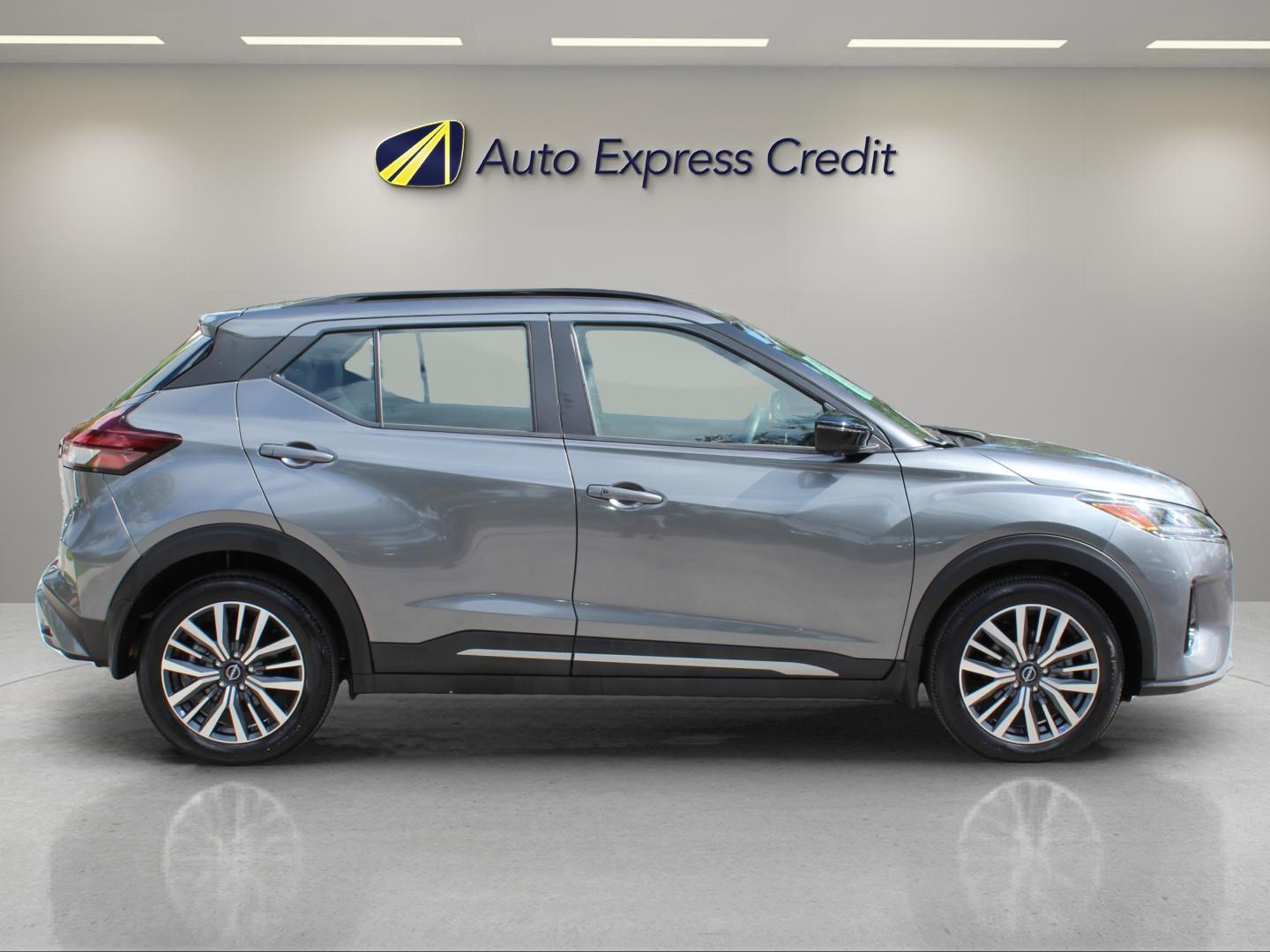 Nissan Kicks Sr Xtronic Cvt - Thumbnail 4