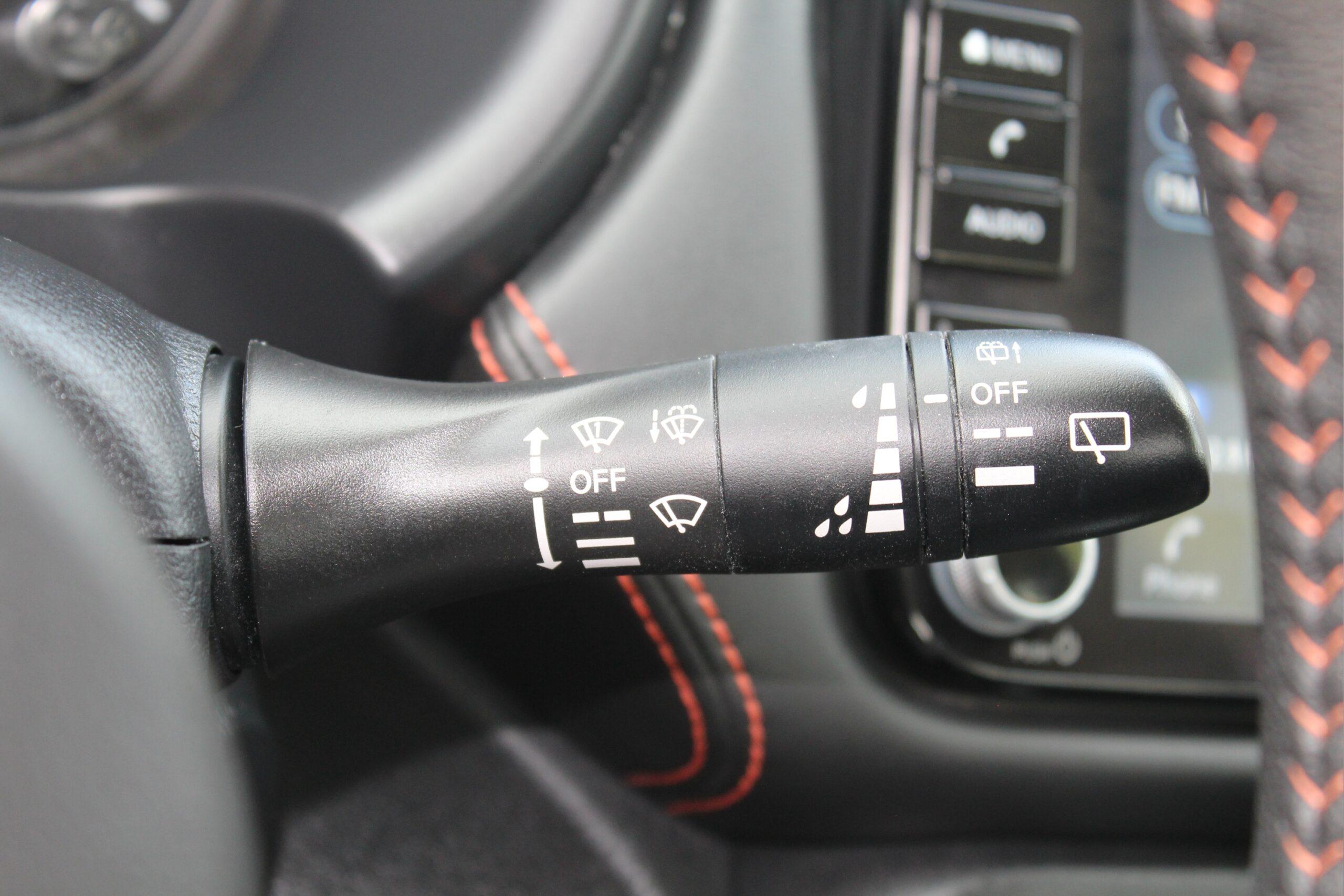 Nissan Kicks Sr Xtronic Cvt - Thumbnail 20