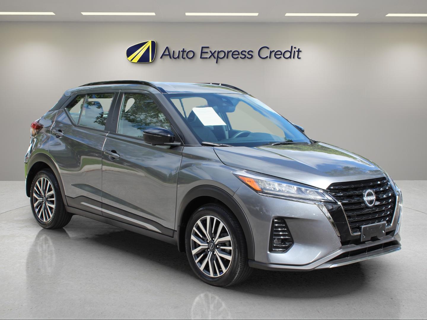 Nissan Kicks Sr Xtronic Cvt - Thumbnail 3