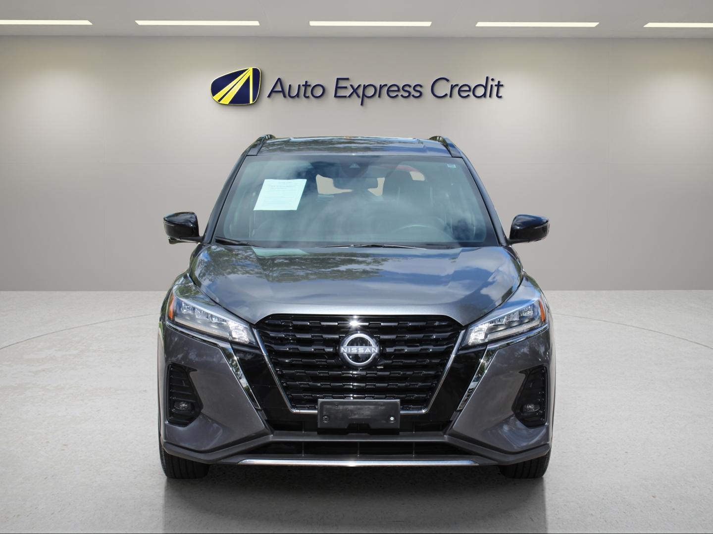 Nissan Kicks Sr Xtronic Cvt - Thumbnail 2