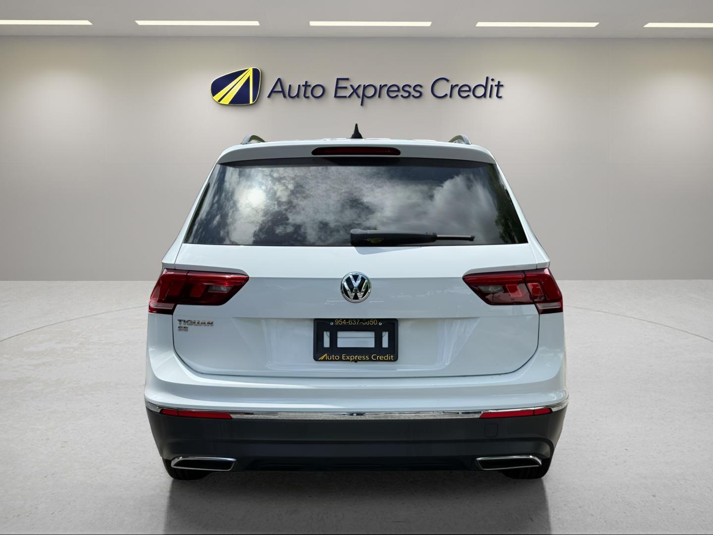 Volkswagen Tiguan 2.0T Se | 2.0T Sel | 2.0T Se R-Line Black - Thumbnail 6