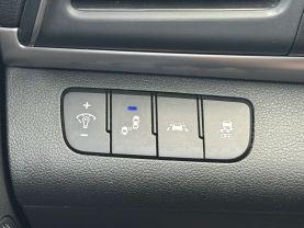 Hyundai Elantra - Thumbnail 15