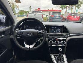 Hyundai Elantra - Thumbnail 13