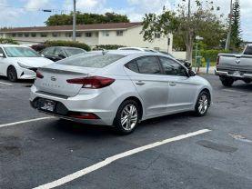 Hyundai Elantra - Thumbnail 7