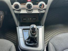 Hyundai Elantra - Thumbnail 16