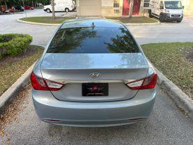 Hyundai Sonata - Thumbnail 11