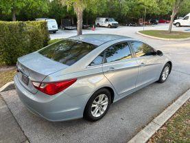 Hyundai Sonata - Thumbnail 9