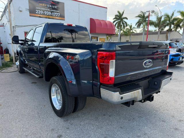 FORD F450 SUPER DUTY CREW CAB - Thumbnail 2