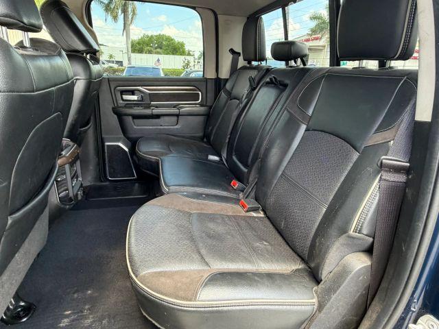 RAM 2500 CREW CAB - Thumbnail 3