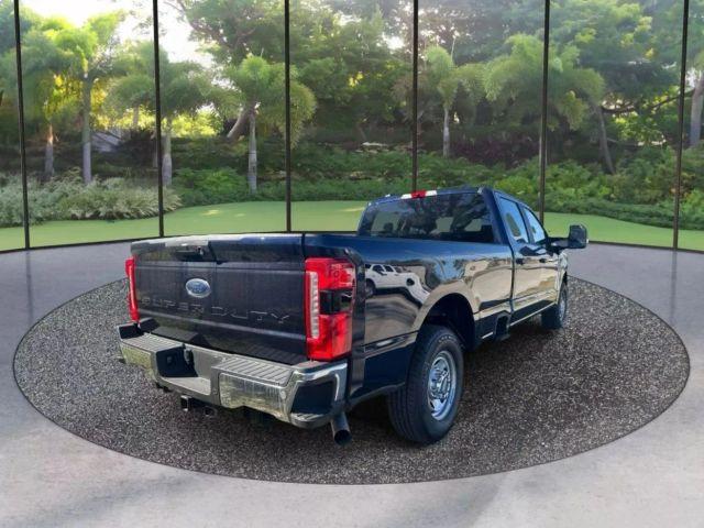 FORD F250 SUPER DUTY CREW CAB - Thumbnail 5