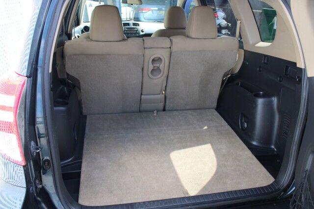 Toyota RAV4 - Thumbnail 9