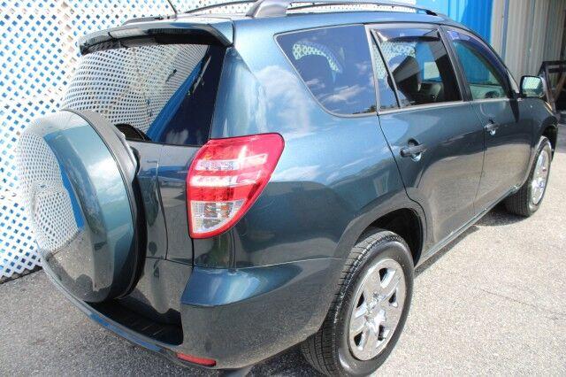 Toyota RAV4 - Thumbnail 3