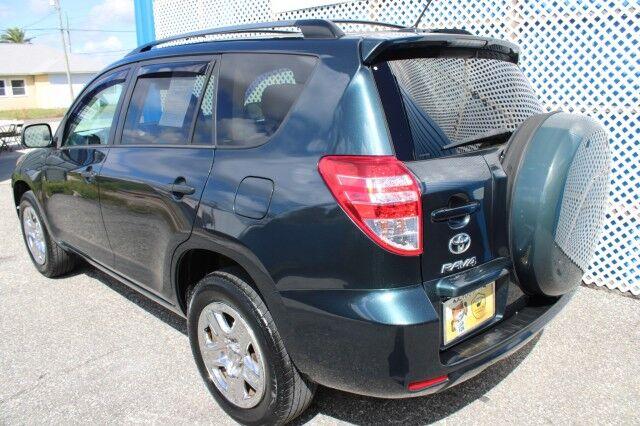 Toyota RAV4 - Thumbnail 5