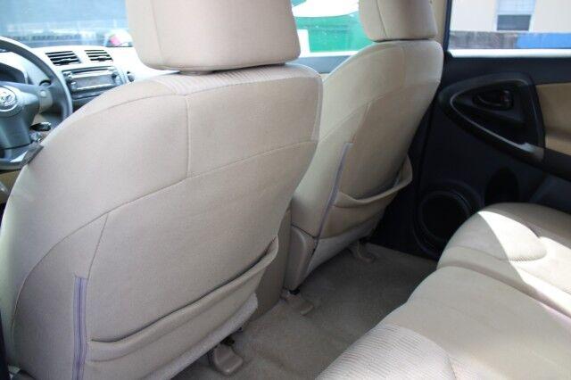 Toyota RAV4 - Thumbnail 17