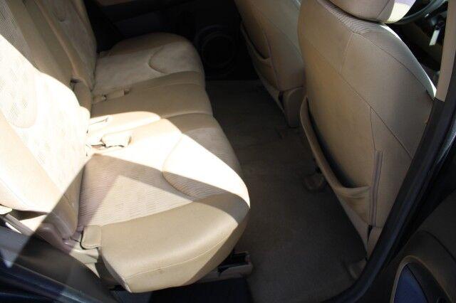 Toyota RAV4 - Thumbnail 12