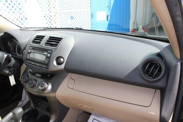 Toyota RAV4 - Thumbnail 11