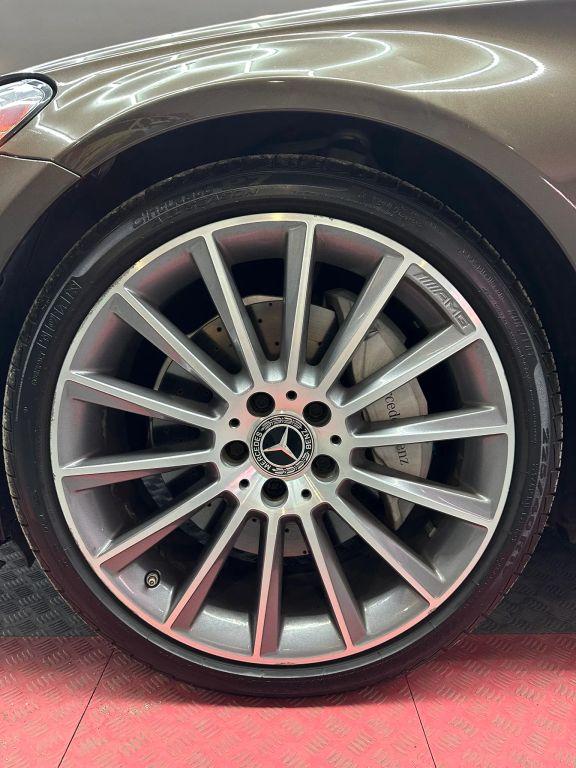 Mercedes-Benz C-Class - Thumbnail 3