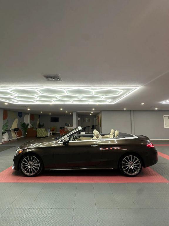 Mercedes-Benz C-Class - Thumbnail 11