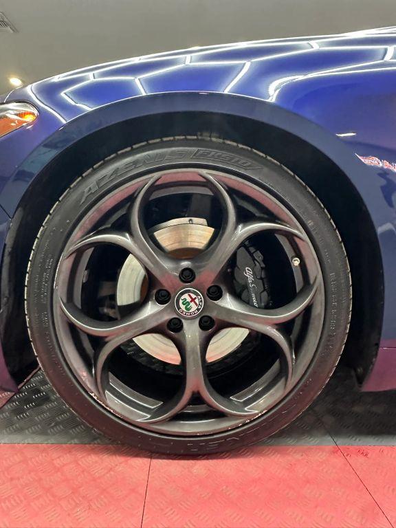 Alfa Romeo Giulia - Thumbnail 5