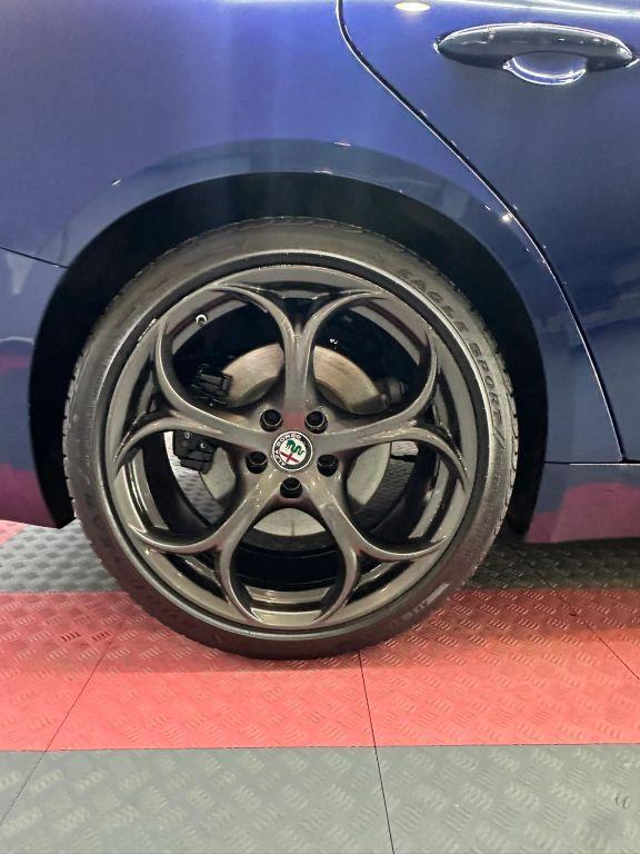 Alfa Romeo Giulia - Thumbnail 4
