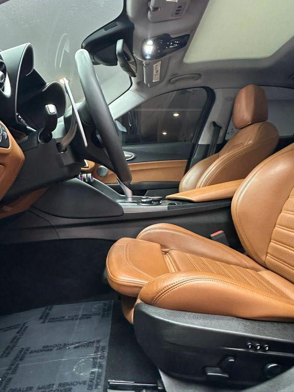 Alfa Romeo Giulia - Thumbnail 19