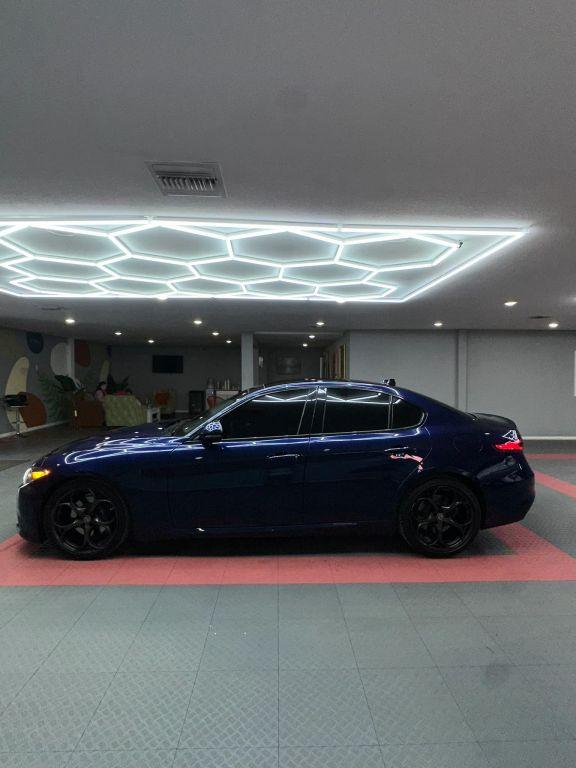 Alfa Romeo Giulia - Thumbnail 9