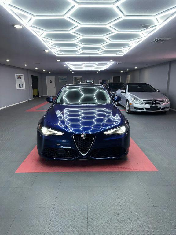 Alfa Romeo Giulia - Thumbnail 14